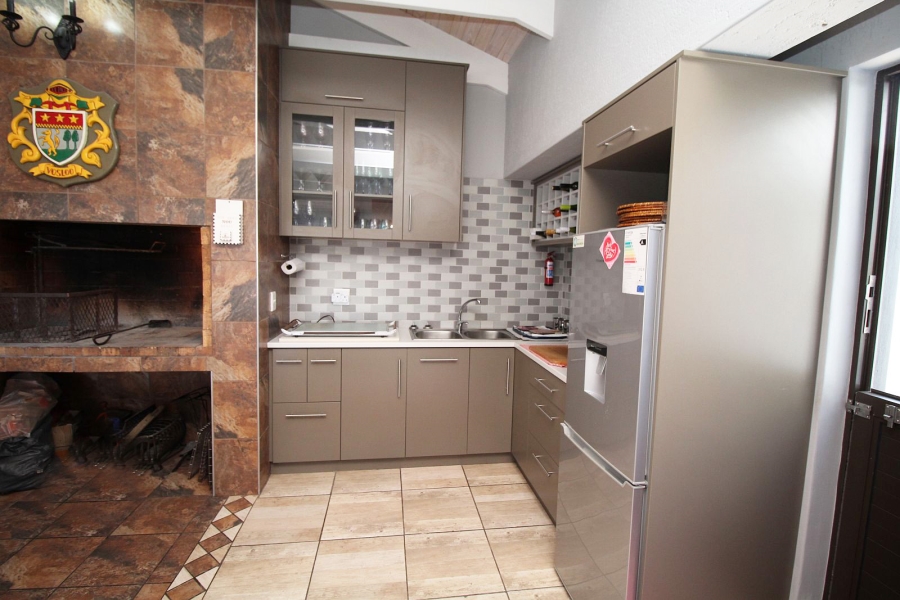 4 Bedroom Property for Sale in Country Club Western Cape